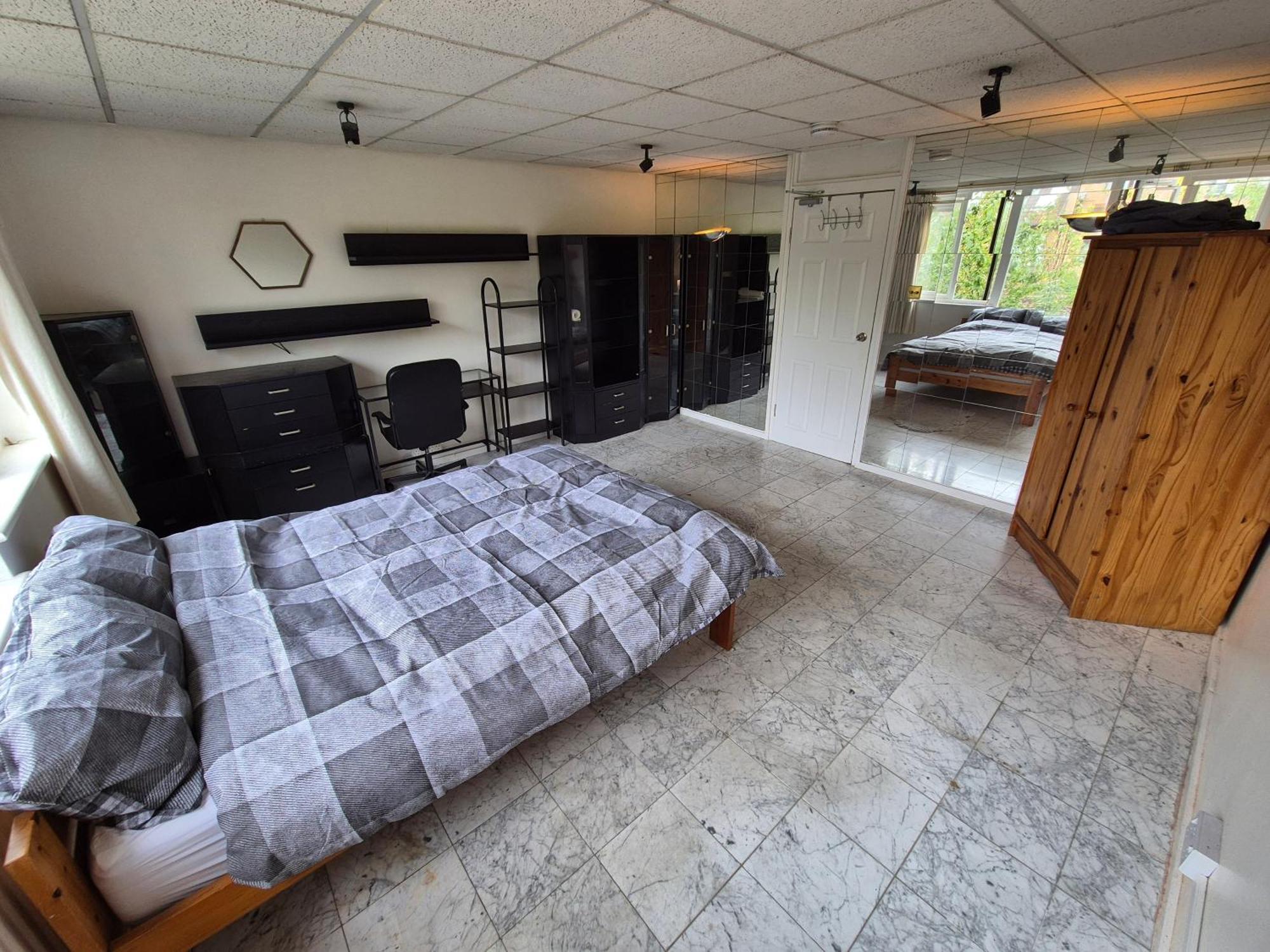 Spacious And Elegant Guest House With En-Suites Available In Canary Wharf London Exterior photo