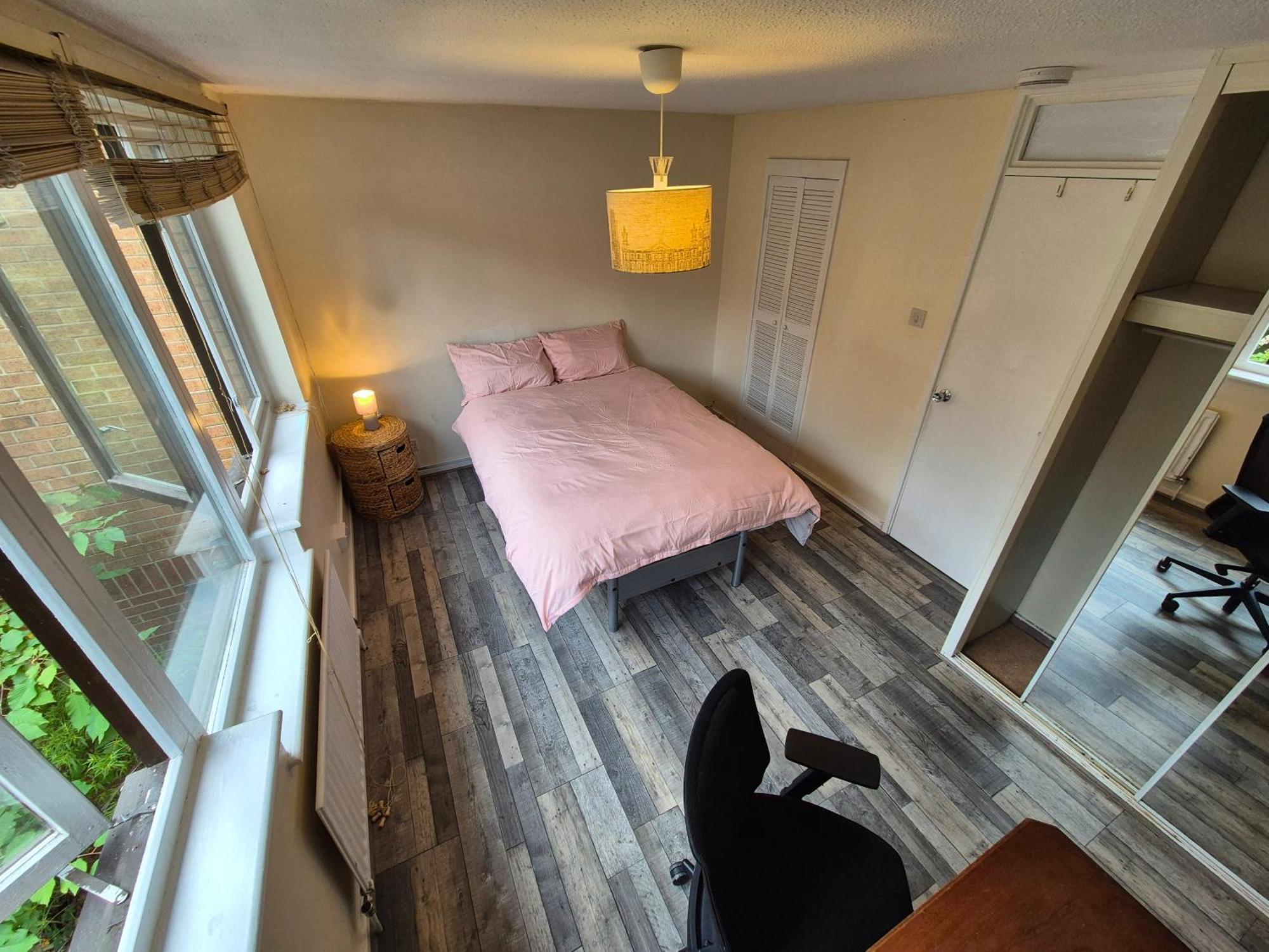 Spacious And Elegant Guest House With En-Suites Available In Canary Wharf London Exterior photo